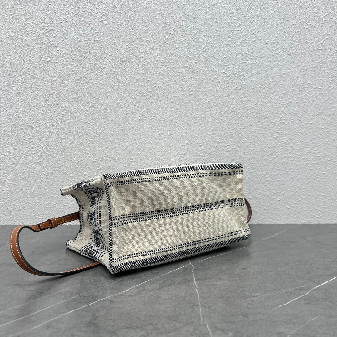 175RCL5BDE Stylish Canvas handbag