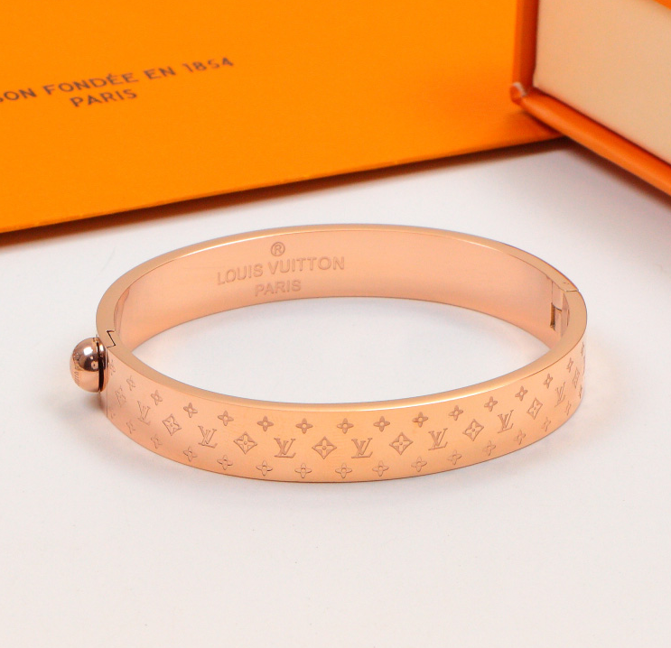 2E23KDE Stylish Bracelets
