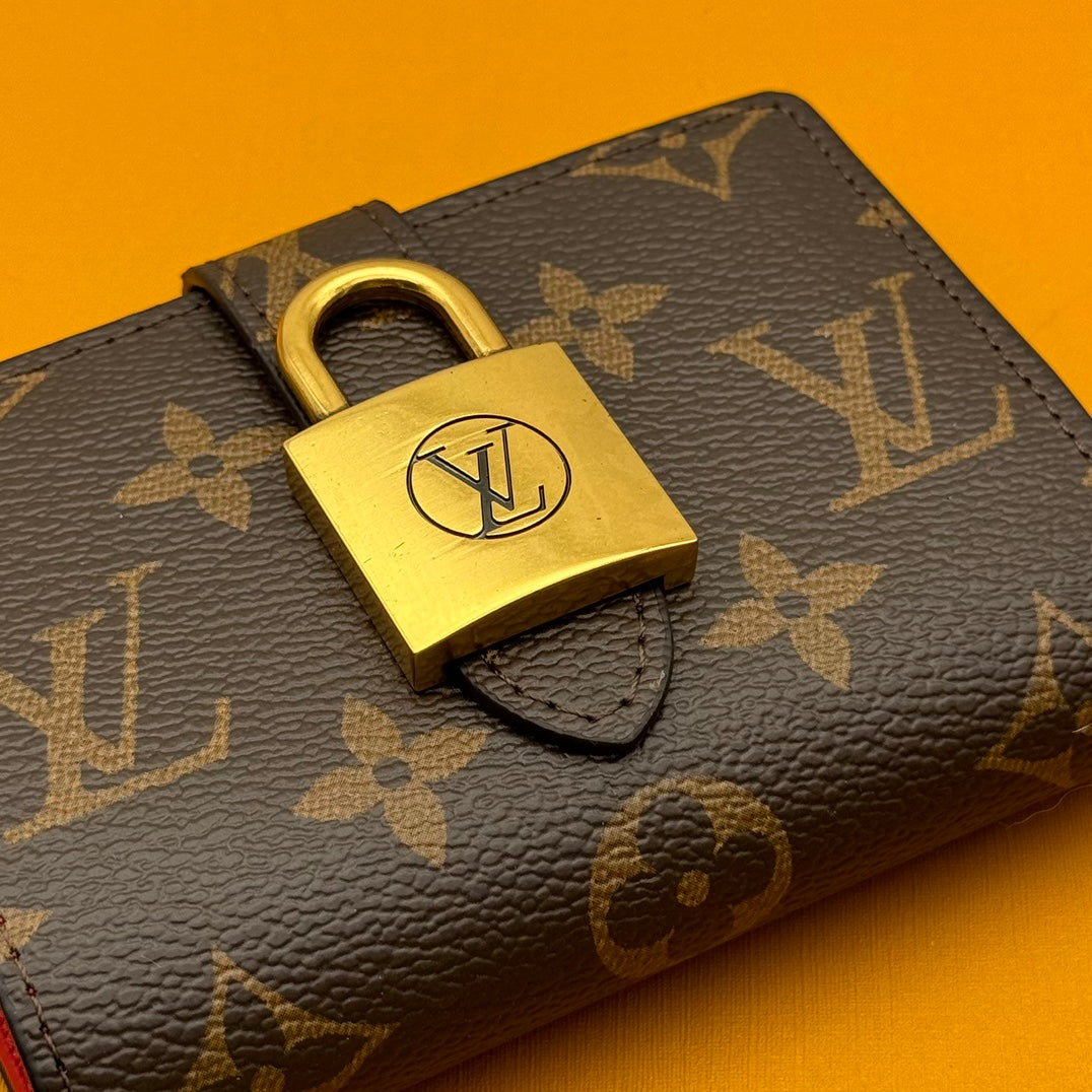 155NE82BDE Stylish leather bag