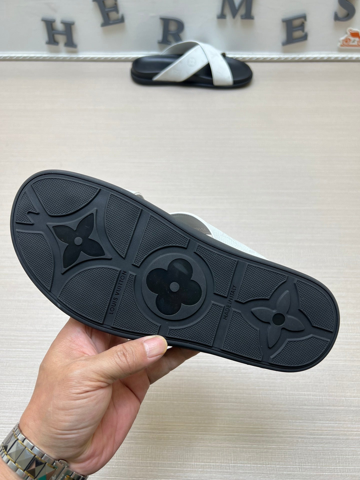 54E58ZDE Stylish slippers