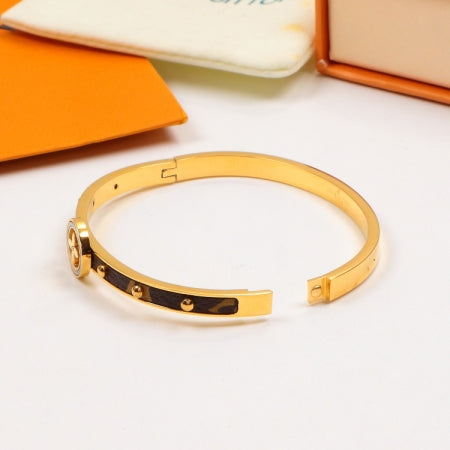 2E13KDE Stylish Bracelets