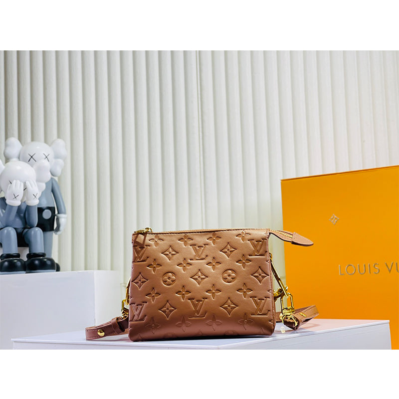 3E160BDE Stylish leather bag