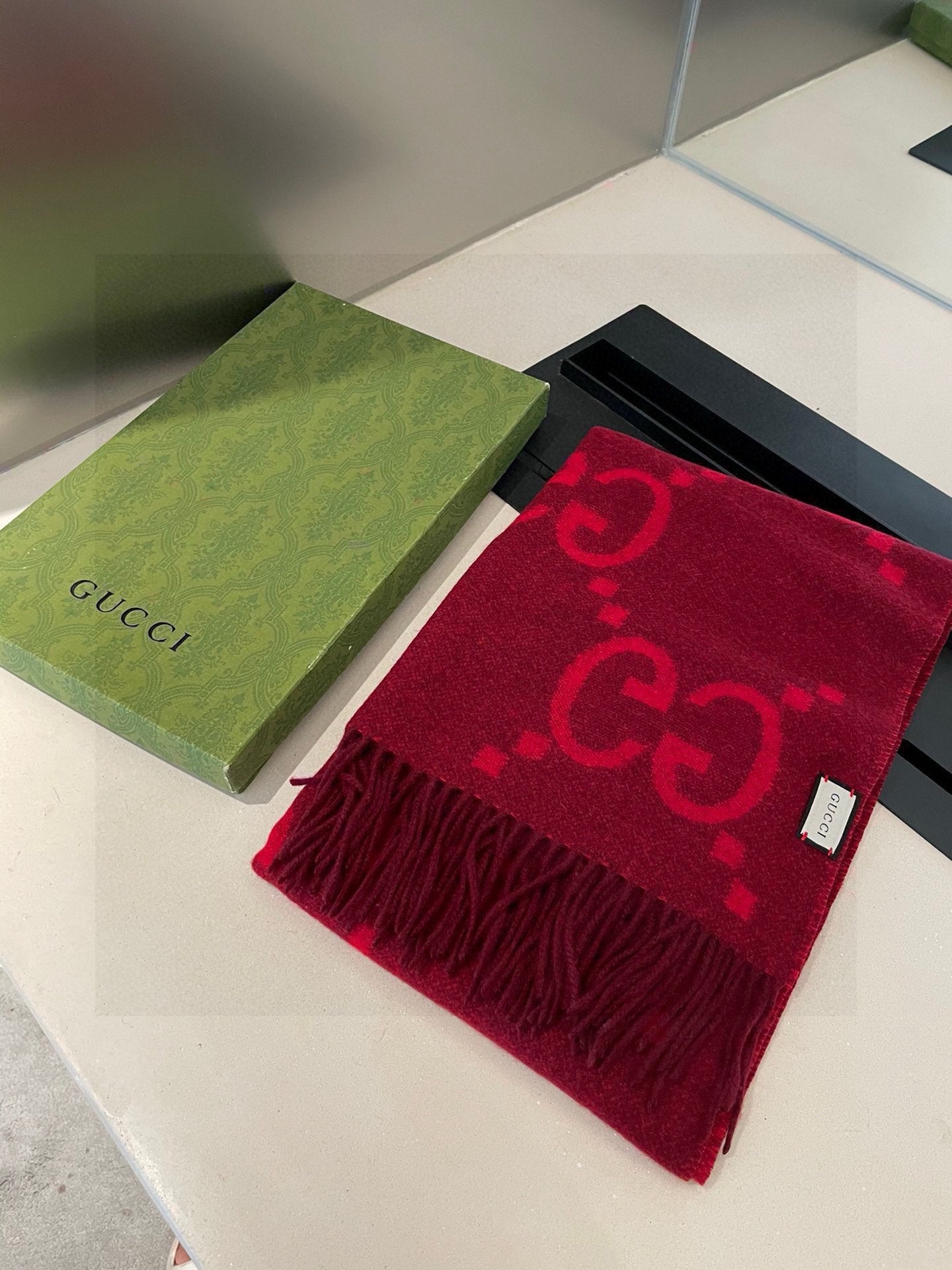 175RB28WDE Stylish Winter Scarves