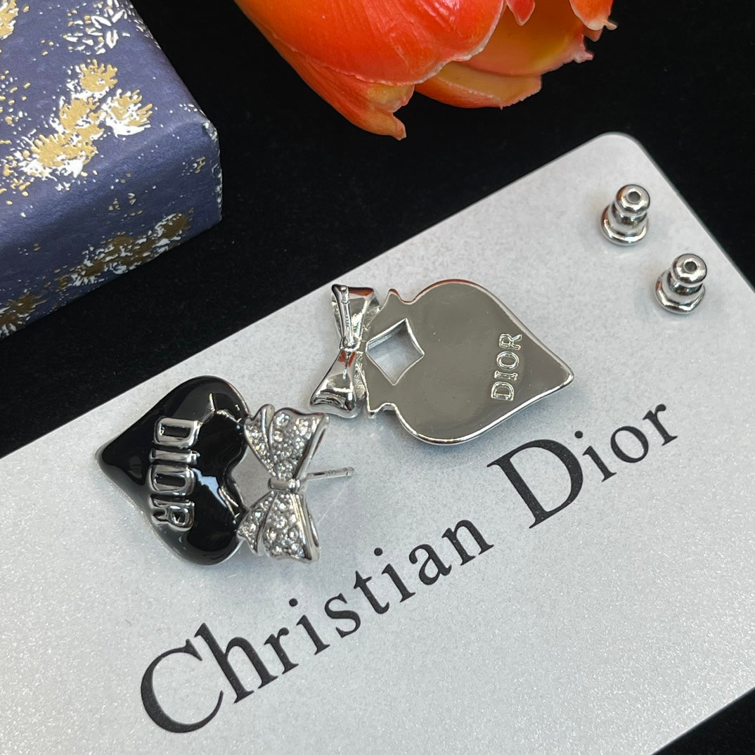 14D772EDE Stylish Earrings