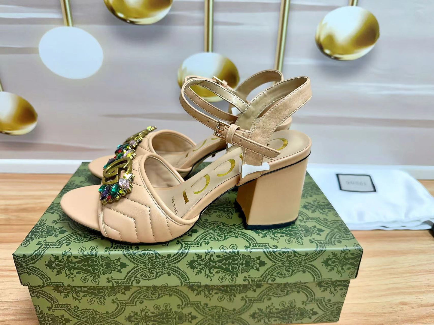 14B183ZDE Stylish High heels Heel height 7cm