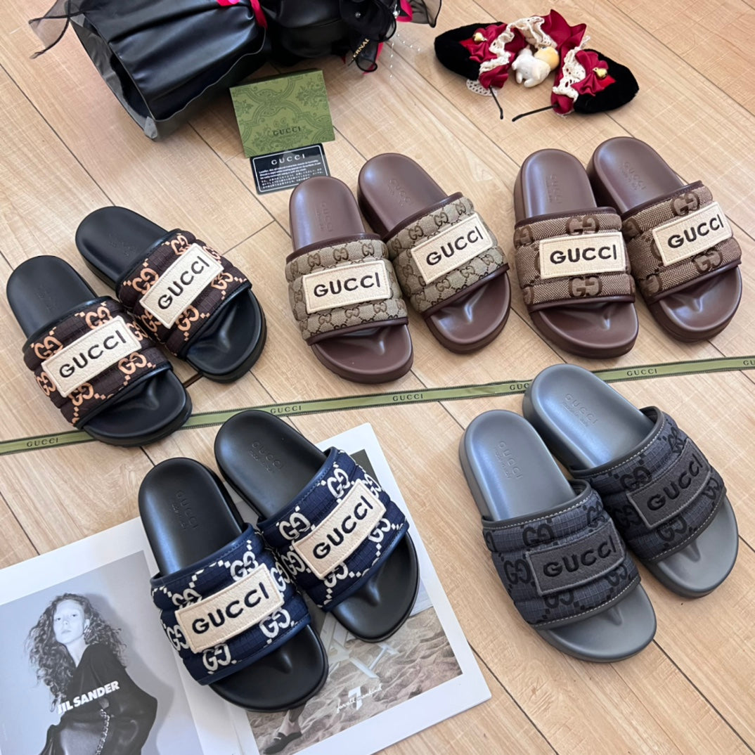 14B84ZDE Stylish Slippers