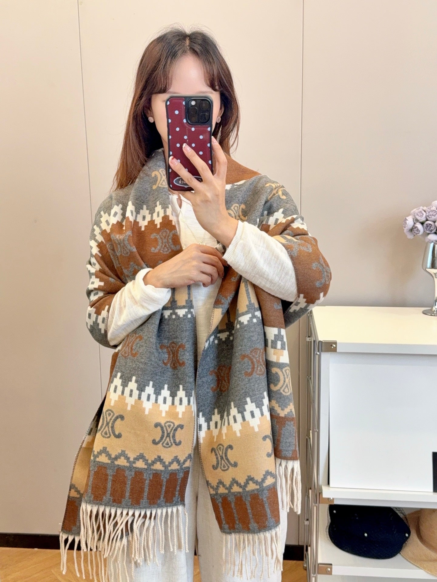 185ZN61WDE Stylish Winter Scarves