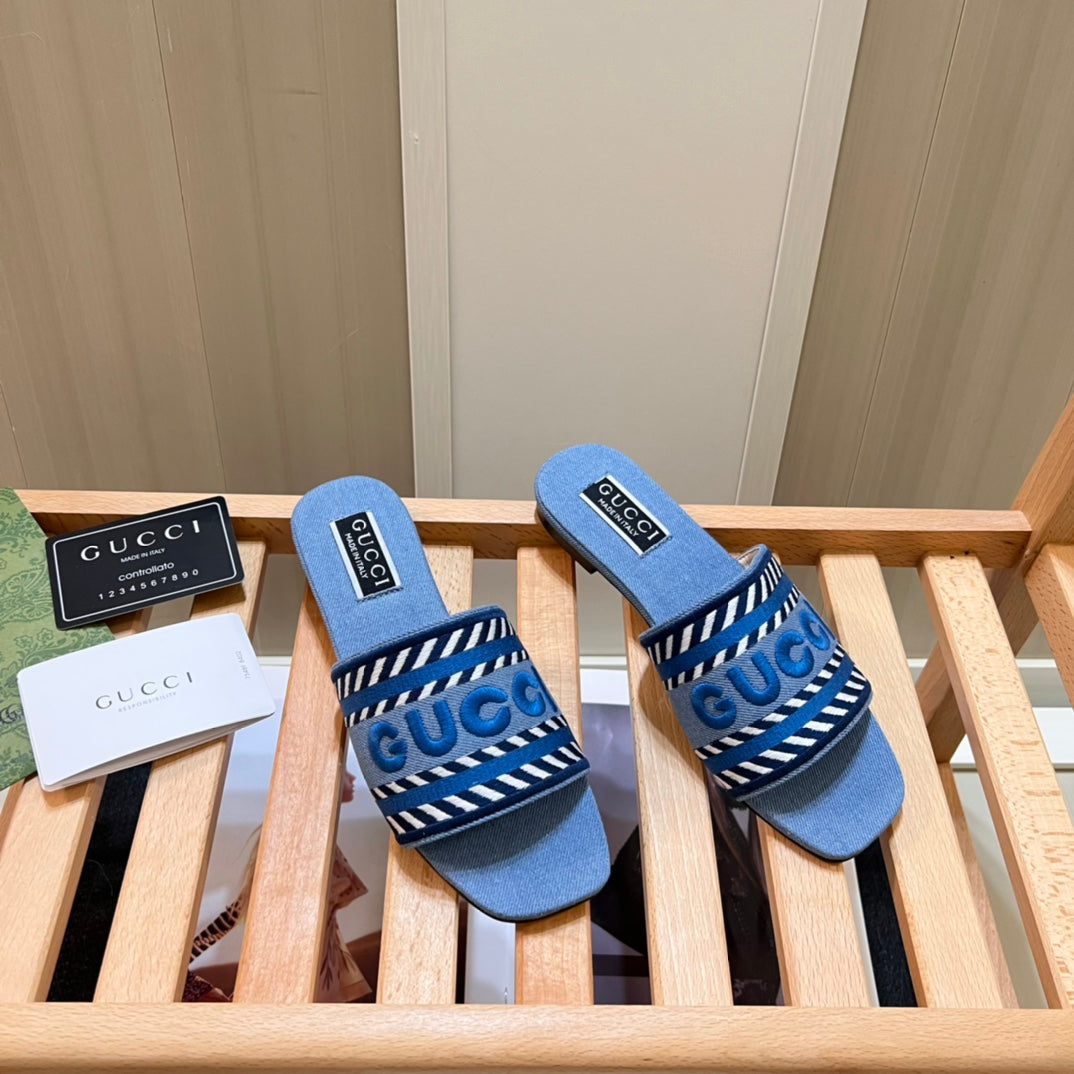 14B6ZDE Stylish Slippers
