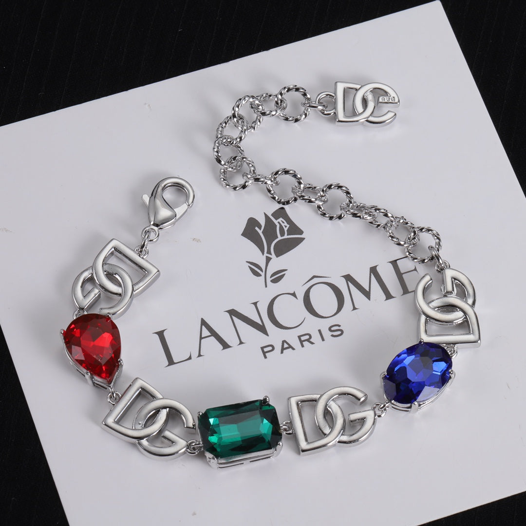 1XA5833XDE Stylish Earrings Bracelets Necklaces