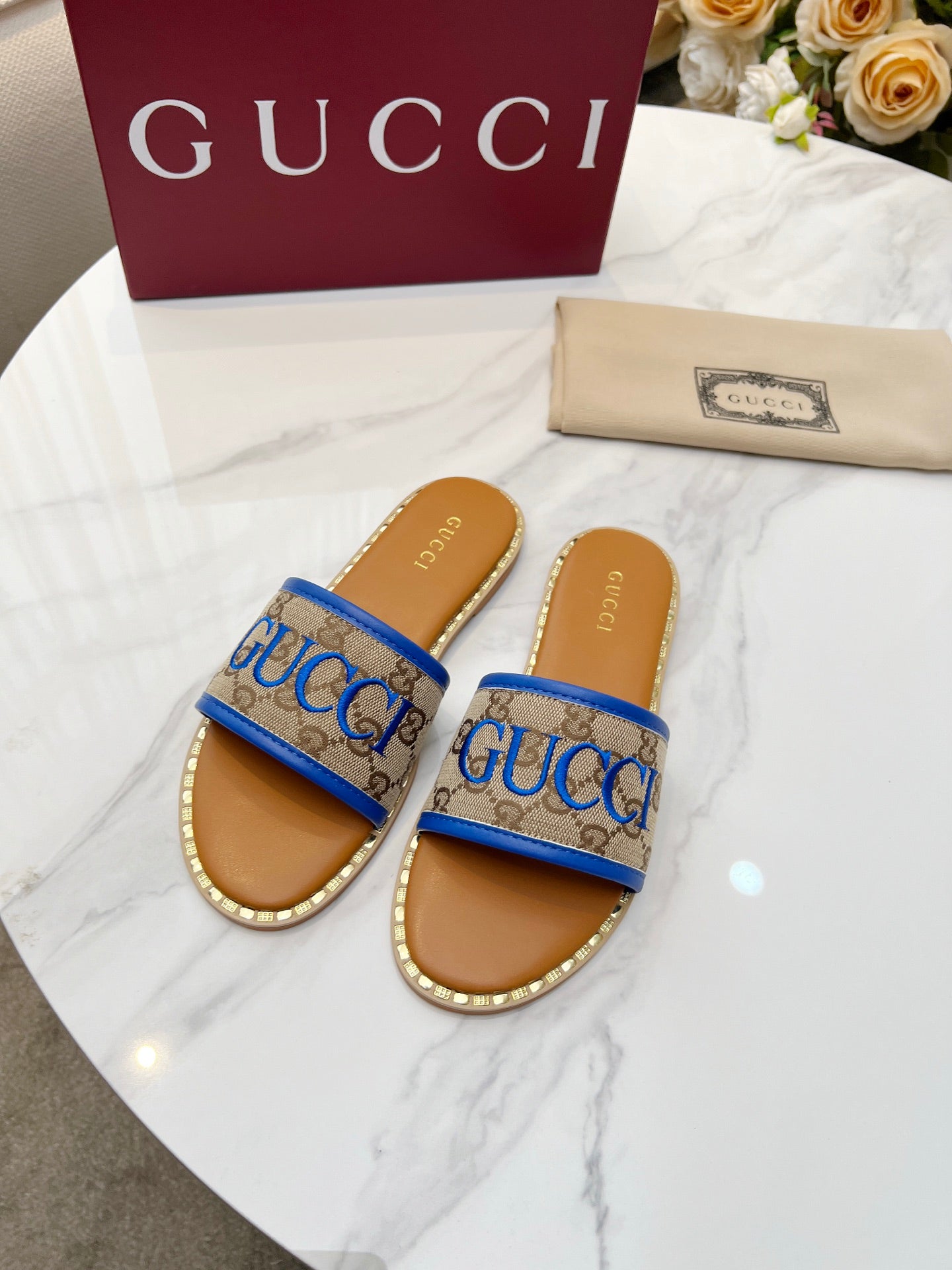 255QB29ZDE Stylish leather Slippers