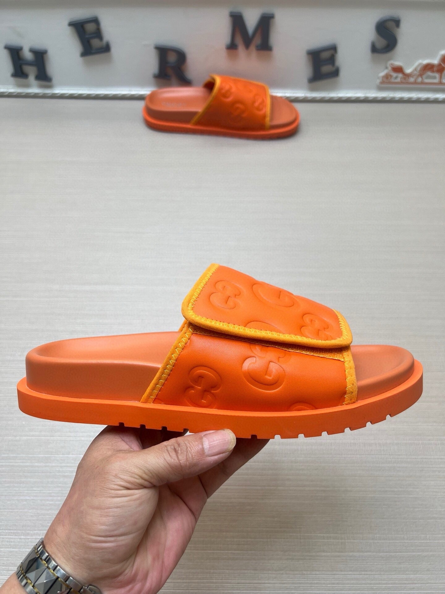 5LB230ZDE Stylish Slippers