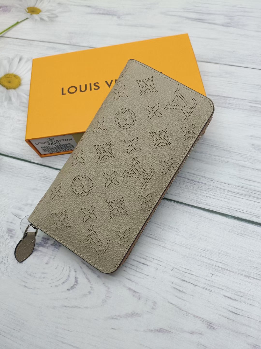 1XE102BDE Stylish leather wallets