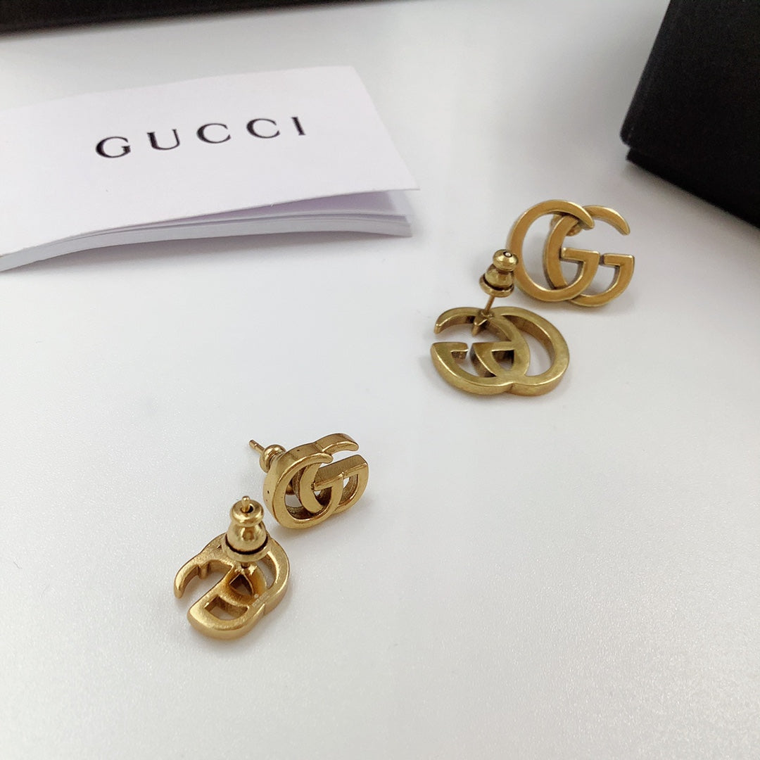 1B45EDE Stylish Earrings