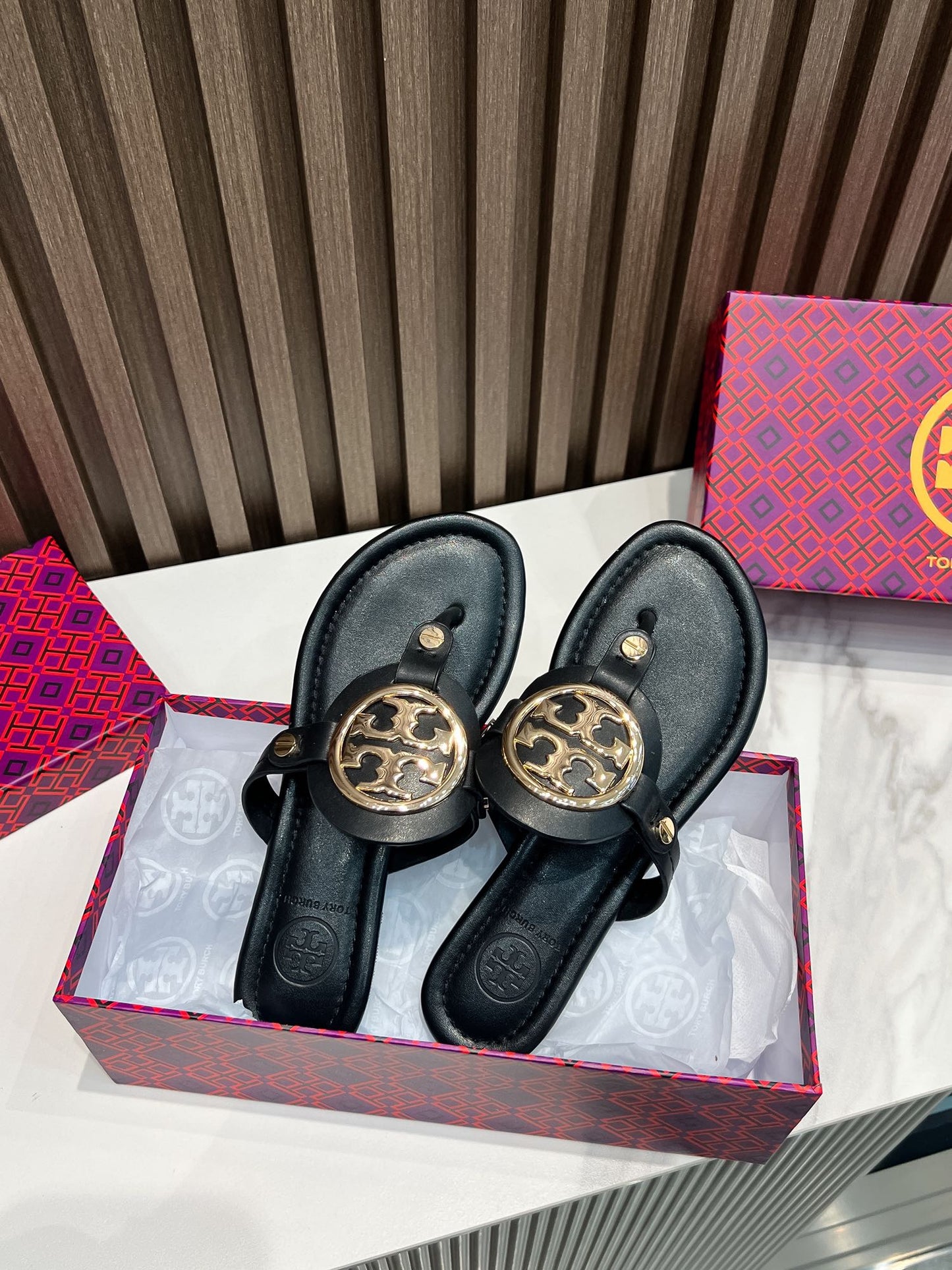 255QA34ZDE Stylish leather shoes