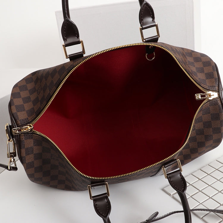 1E119BDE Stylish leather luggage bags