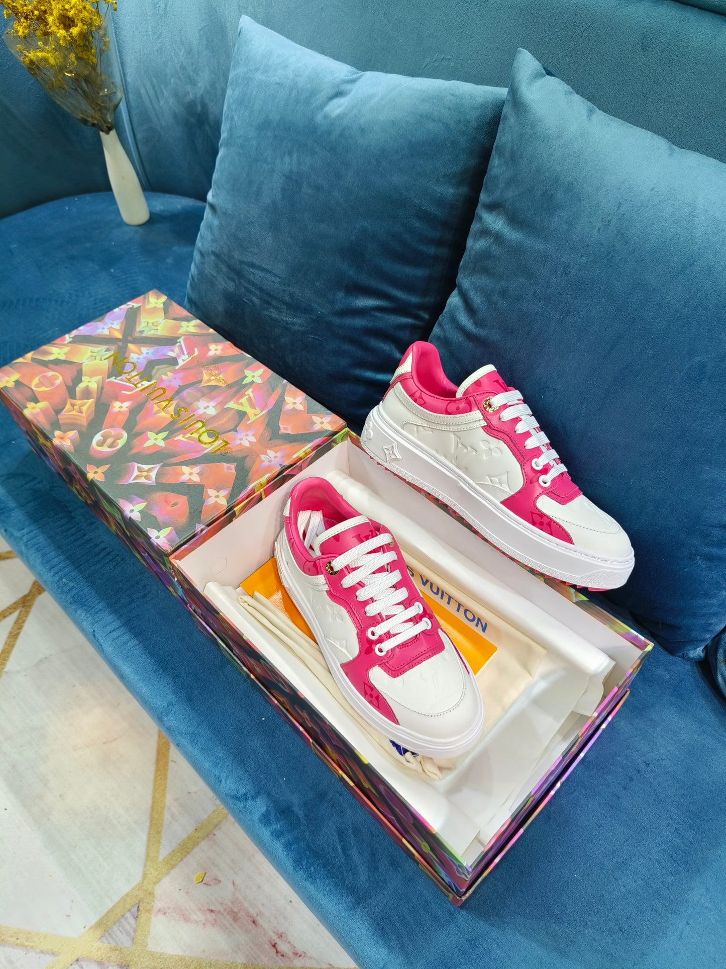 2YE45ZDE Stylish Sneakers