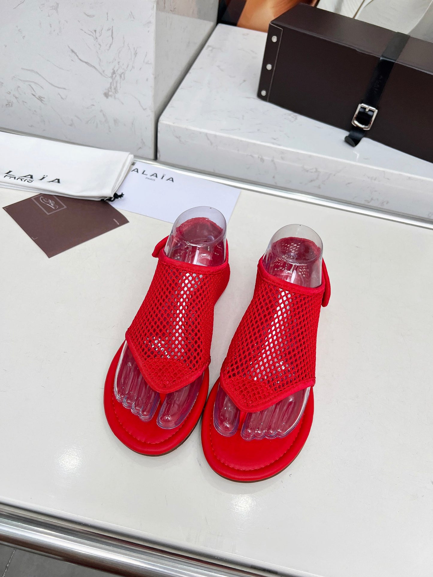 255QA24ZDE Stylish leather shoes