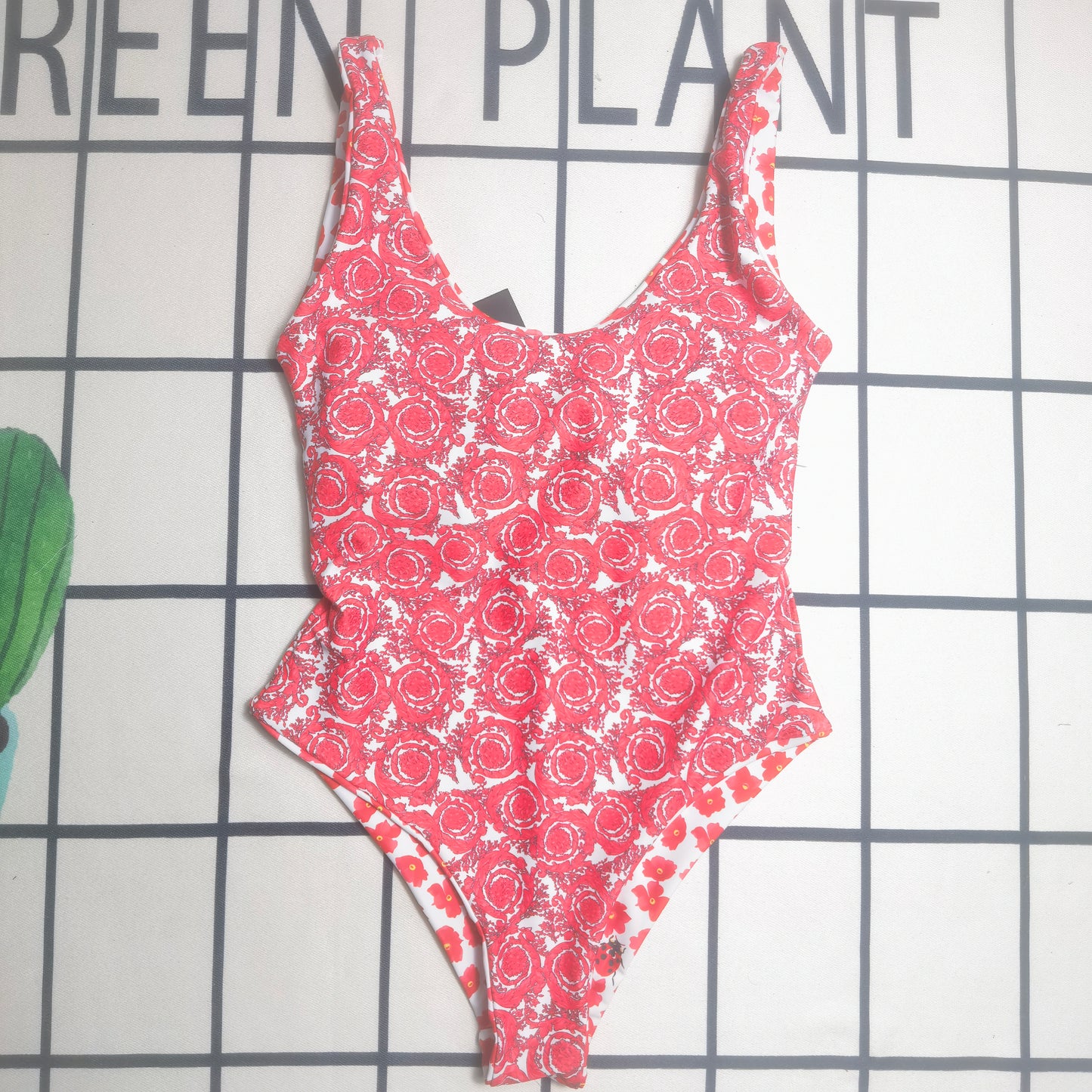 135ZV302YDE Stylish Bikini swimsuit