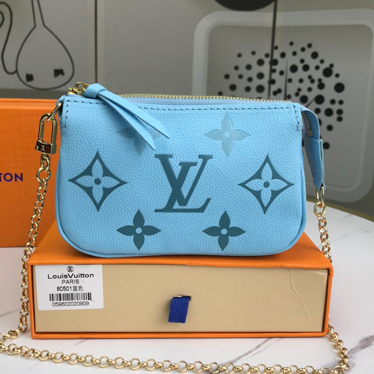 1E043BDE Stylish leather bag