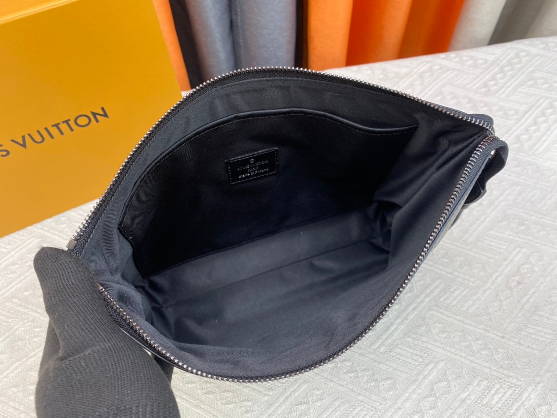 1XE400BDE Stylish leather bag