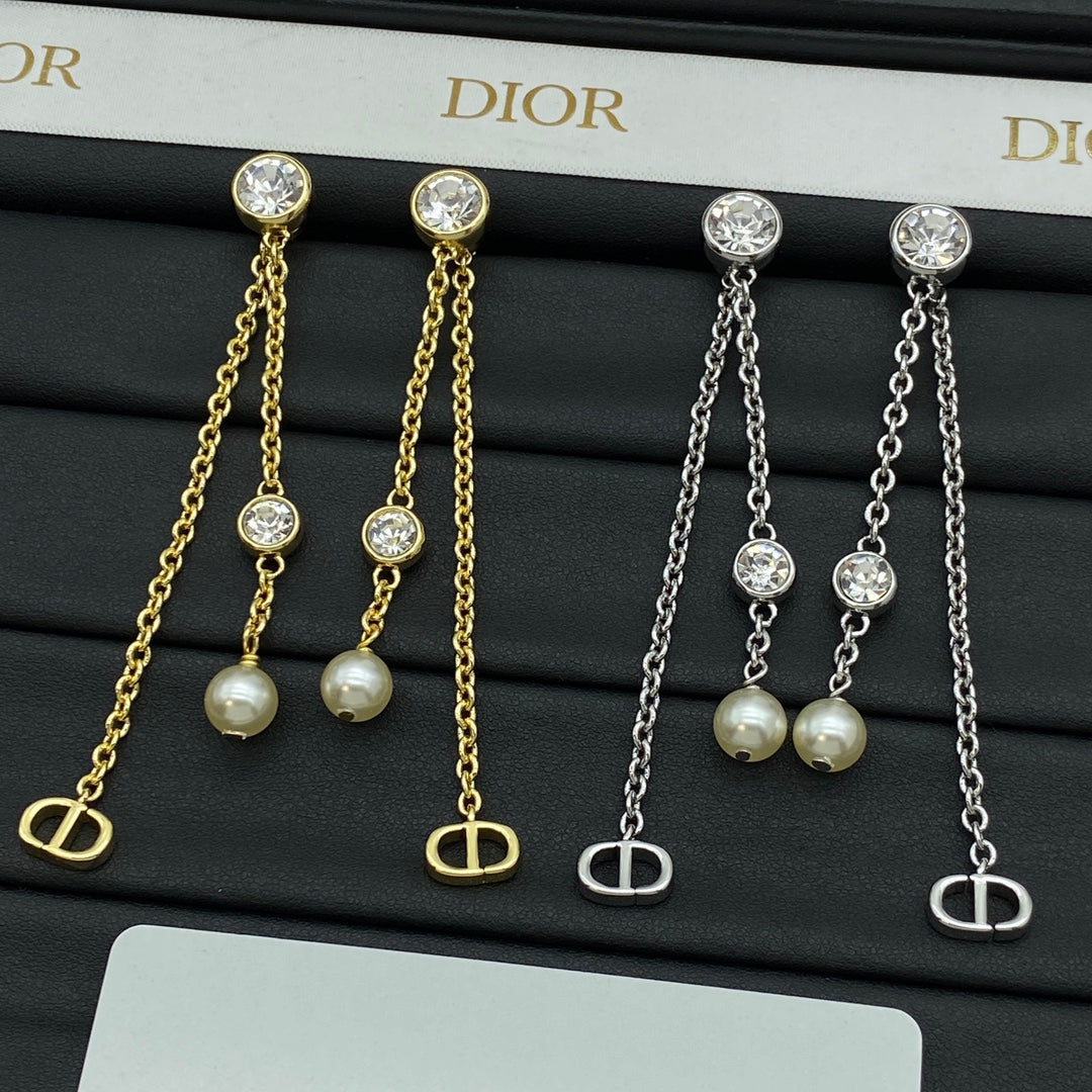 14D1076EDE Stylish Earrings