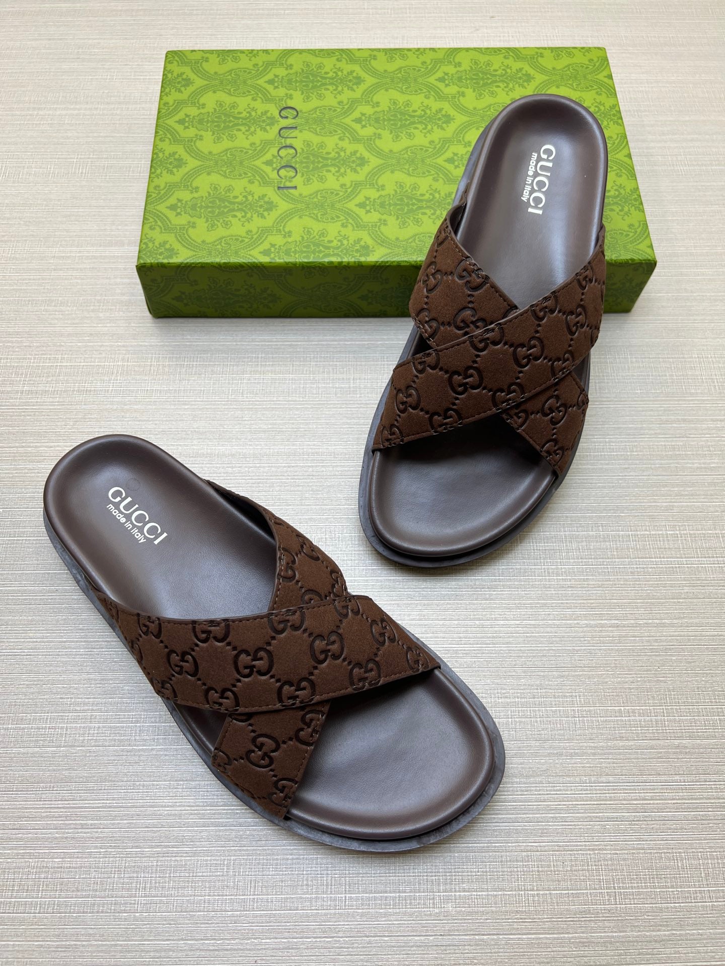 5QB15ZDE Stylish Slippers