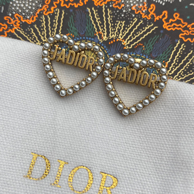 3D159EDE Stylish Earrings
