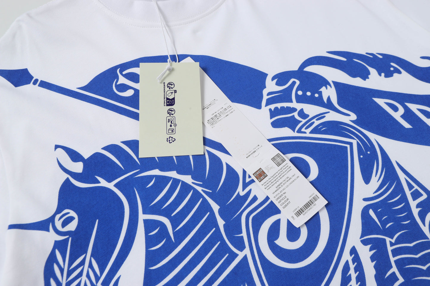 145RR157UDE Stylish T-shirt