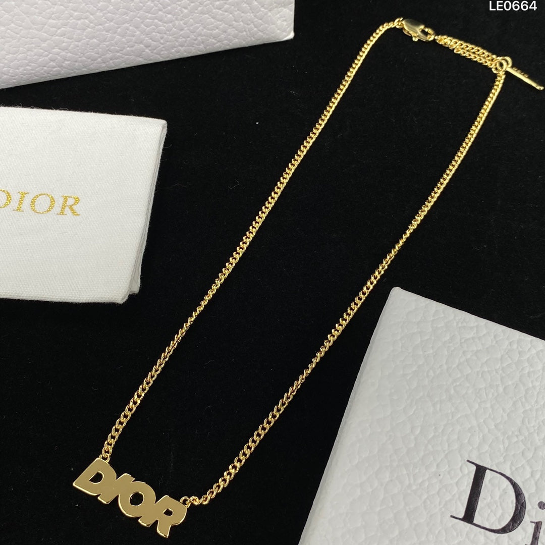 1YD180XDE Stylish Necklaces