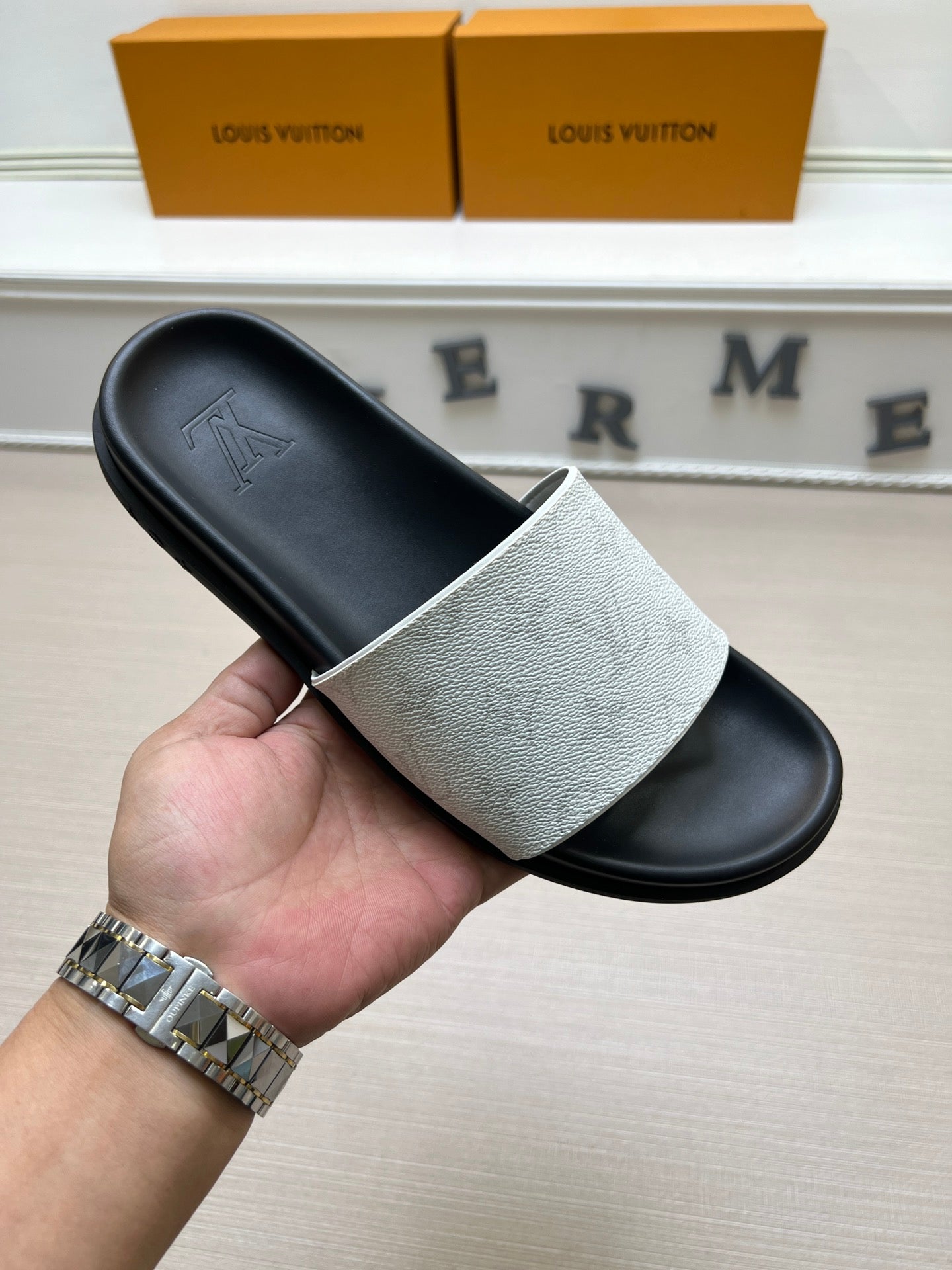 54E58ZDE Stylish slippers