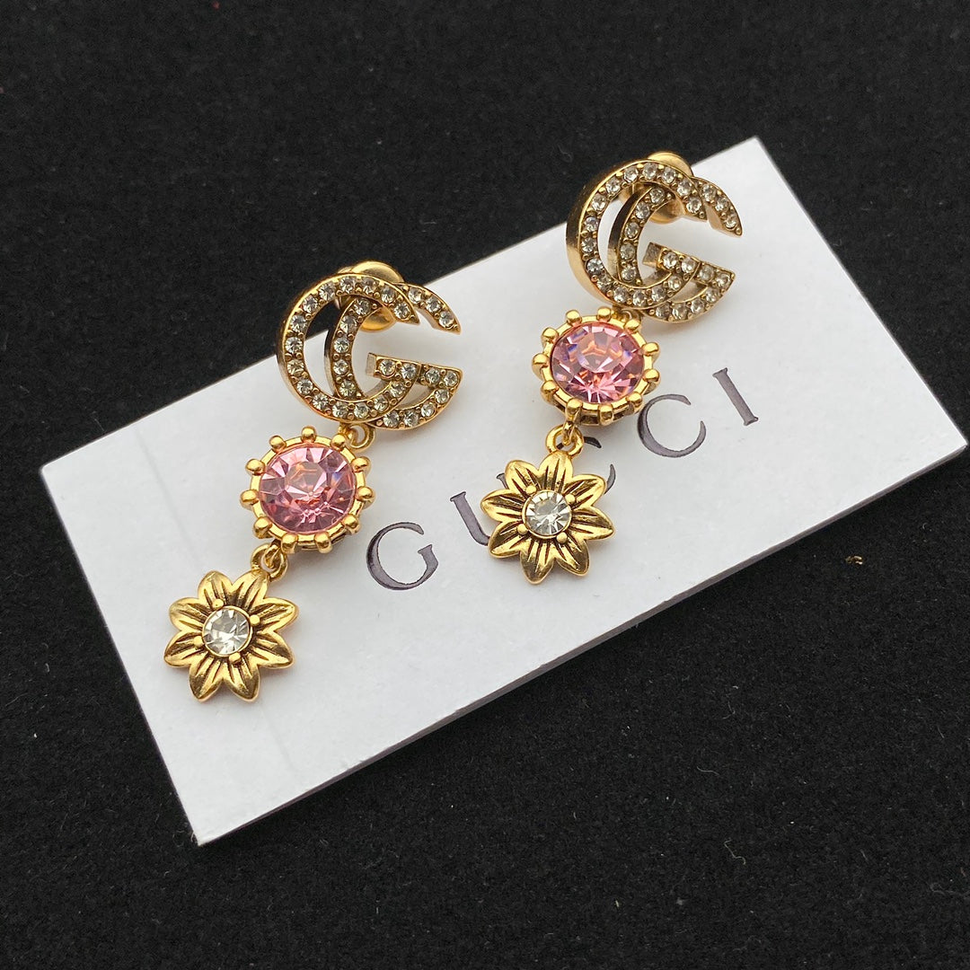 14B1095EDE Stylish Earrings