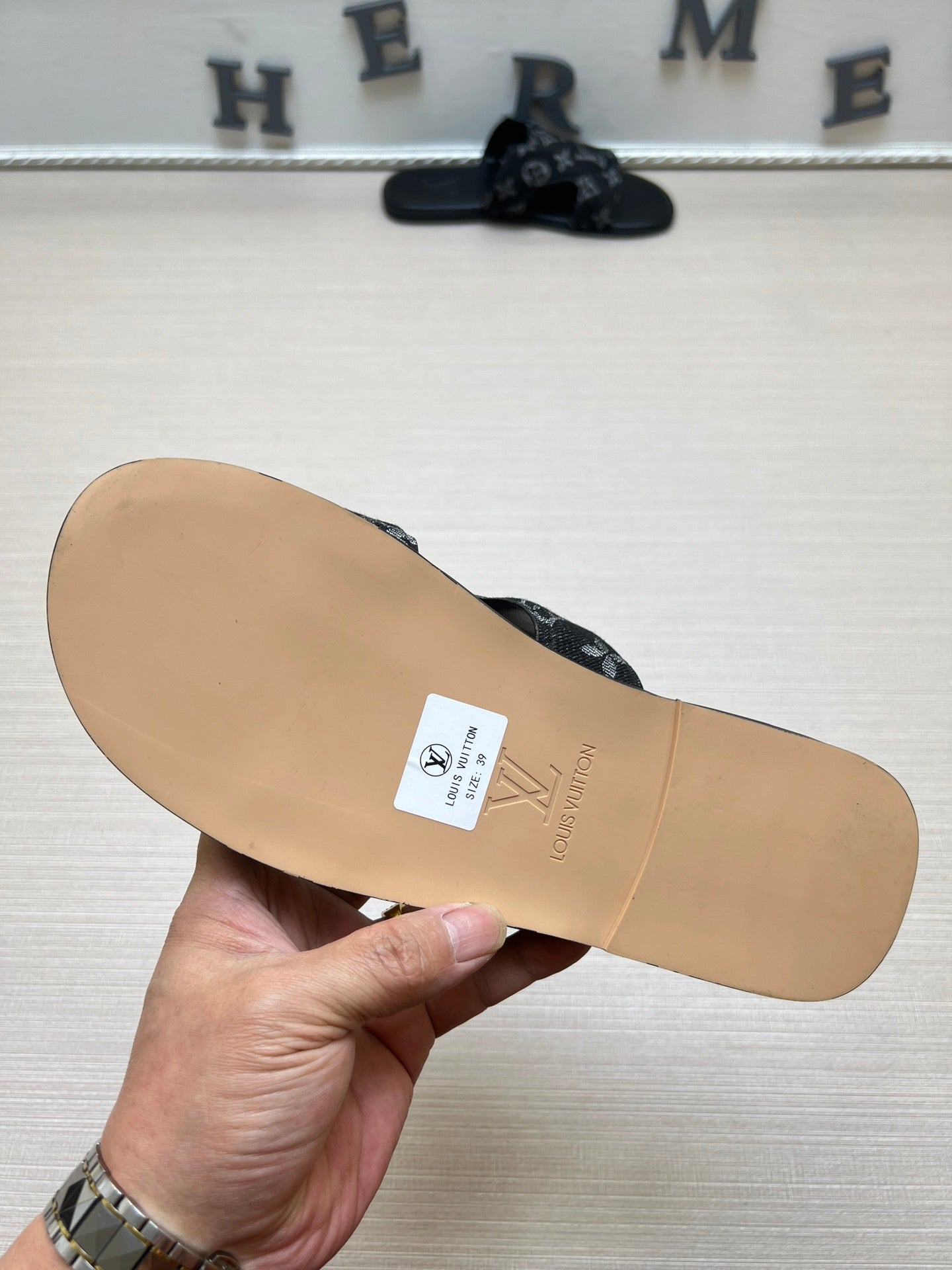 54E32ZDE Stylish slippers