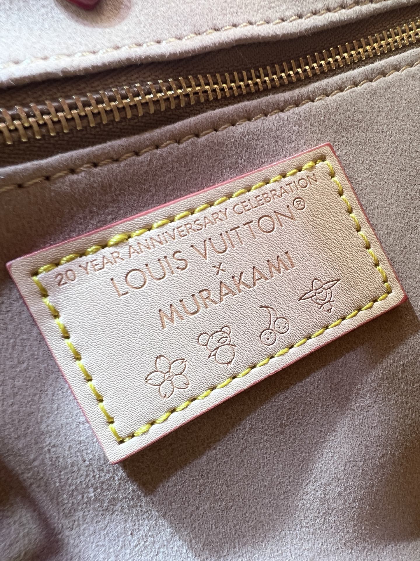 155NE62BDE Stylish leather bag