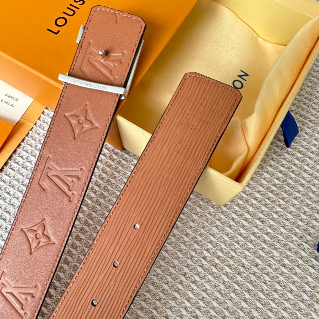 14E57PDE Stylish High quality belt With full package