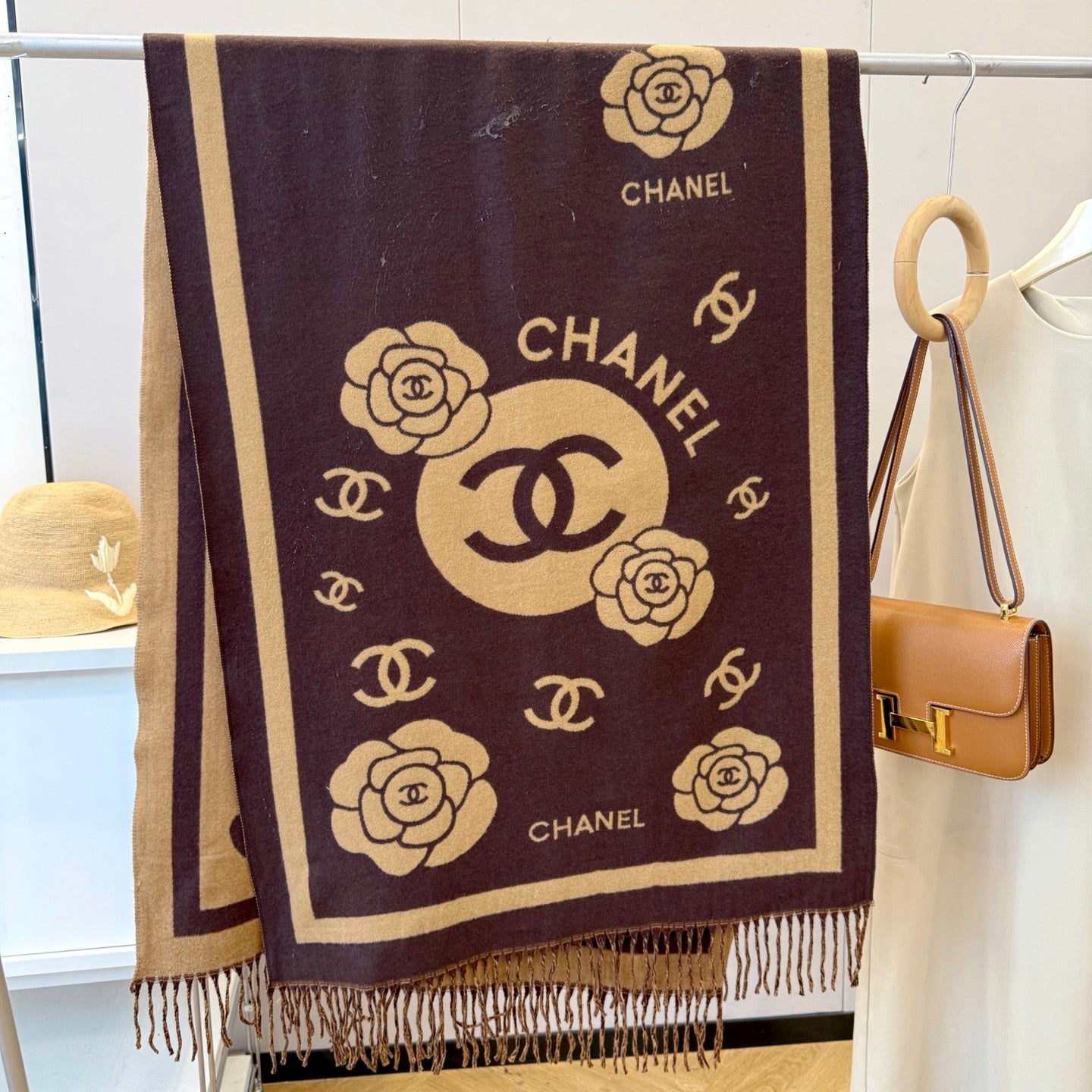 185RC68WDE Stylish Winter Scarves