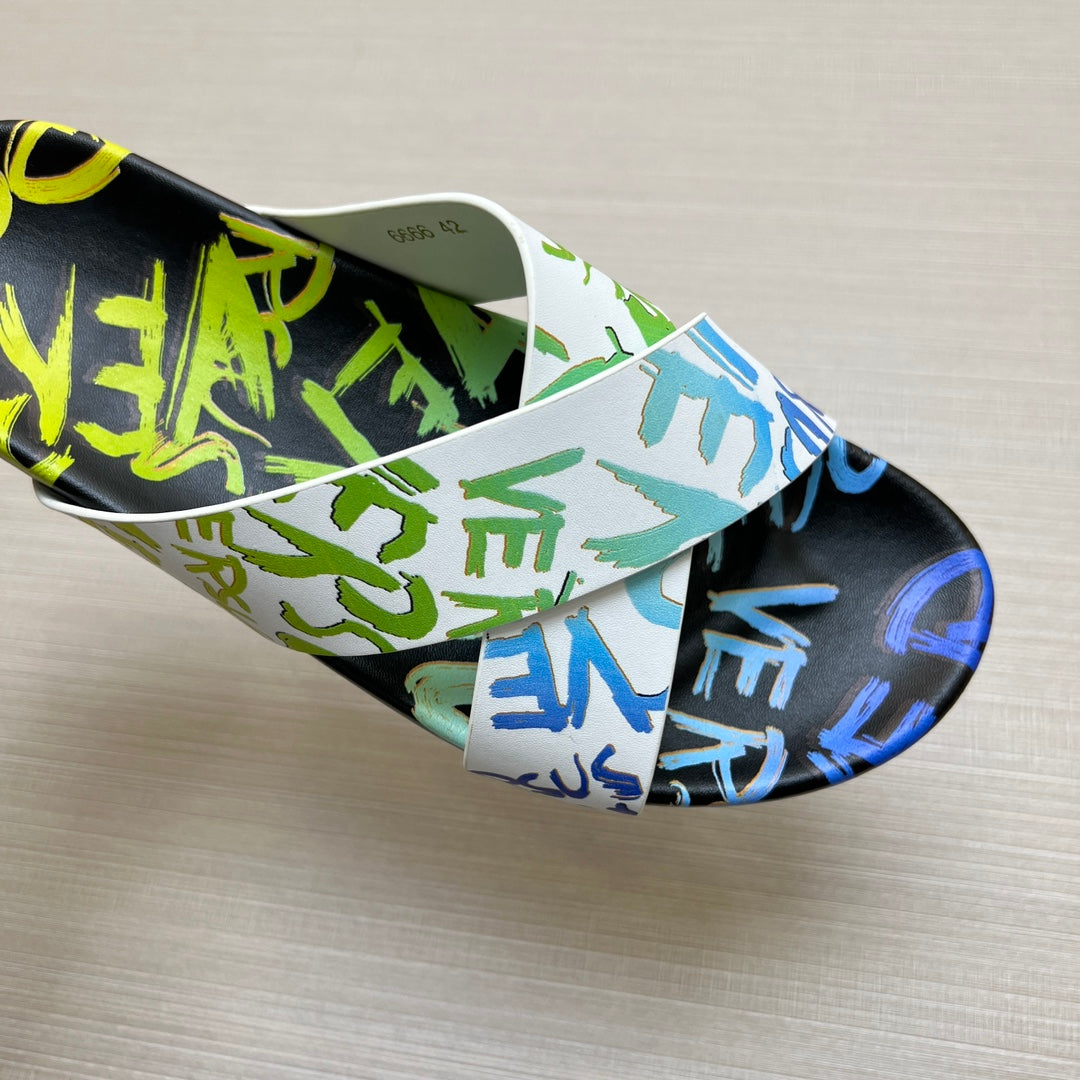 54V95ZDE Stylish slippers