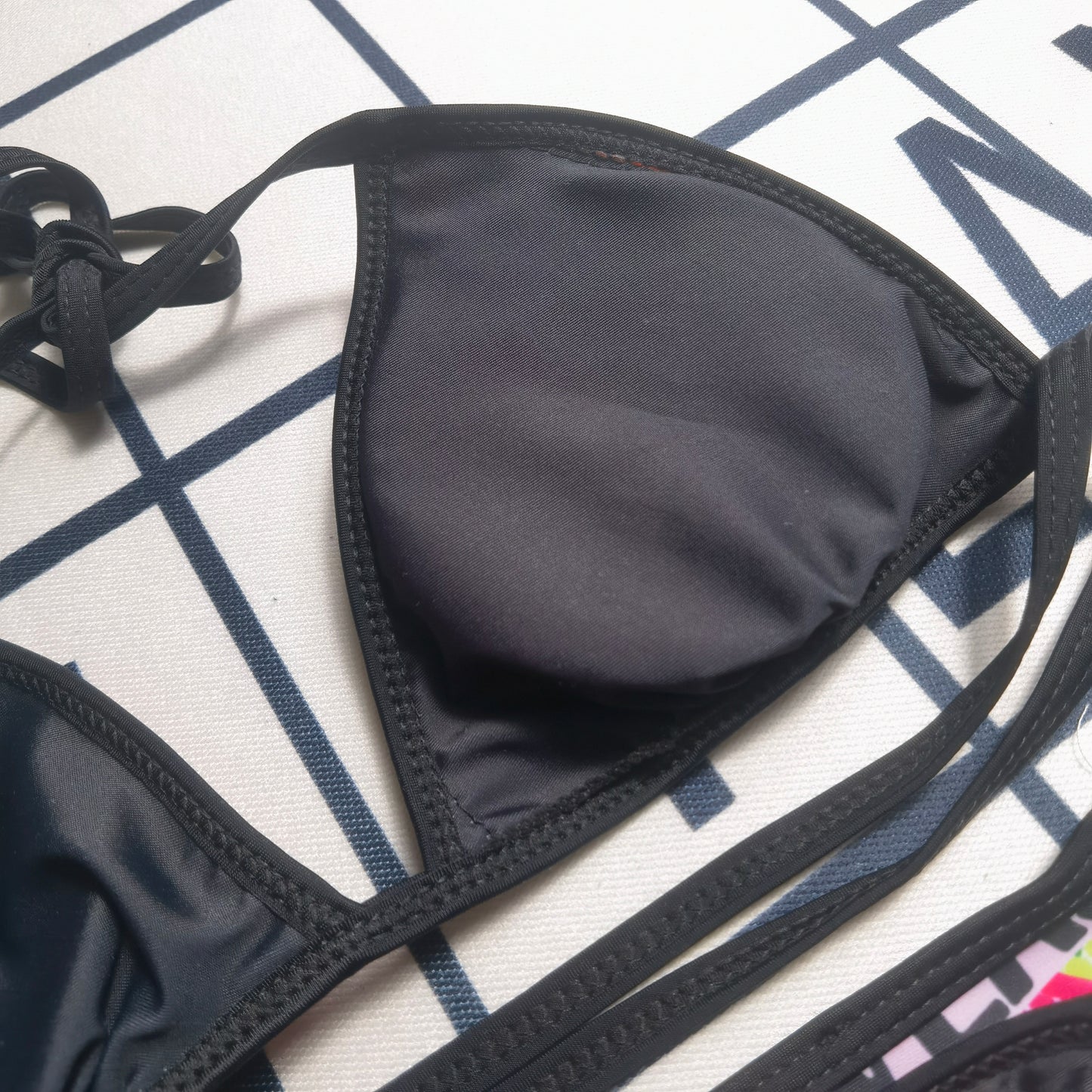 14V1YDE Stylish Bikini swimsuit