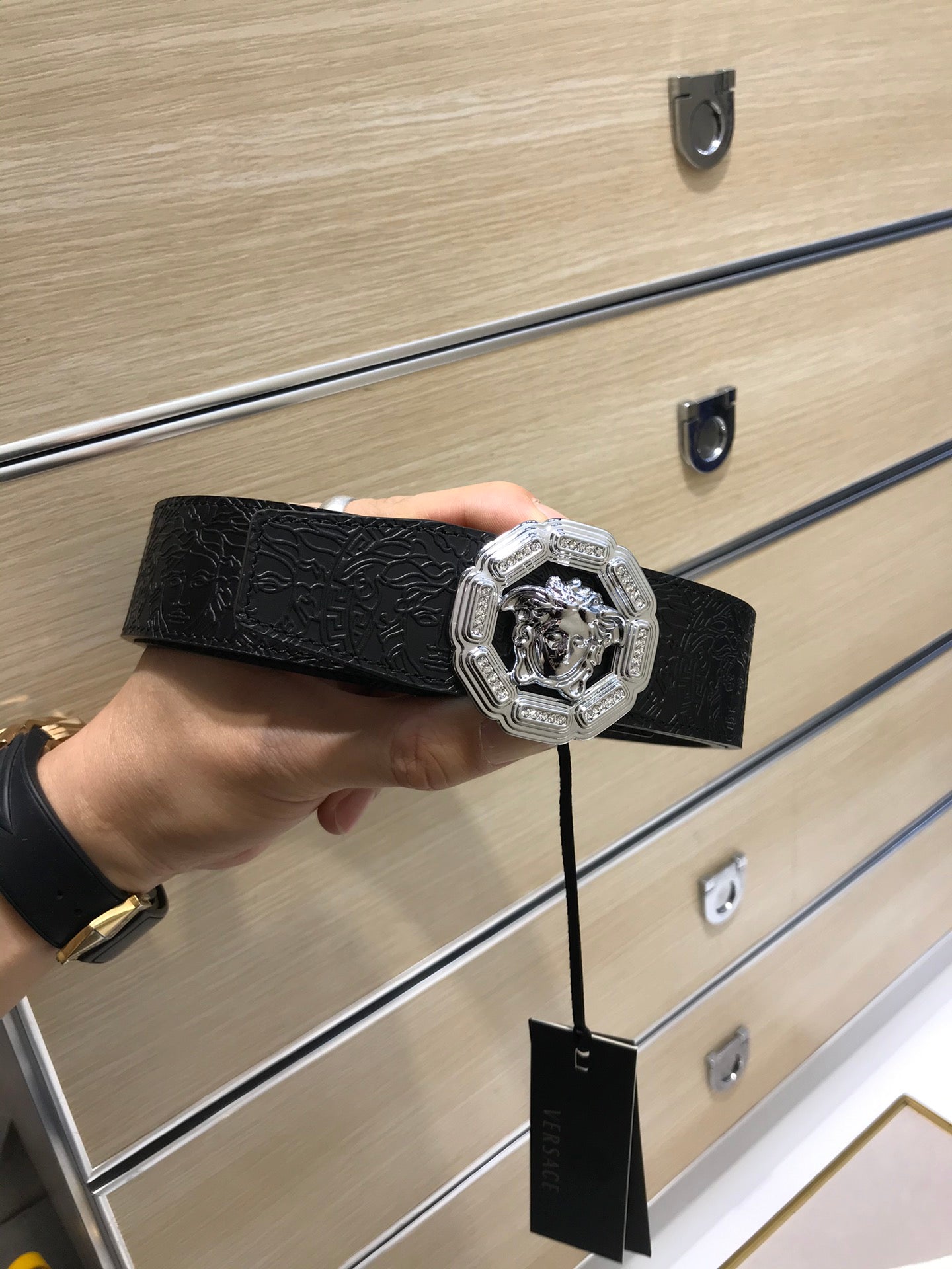14V87PDE Stylish High quality belt With full package