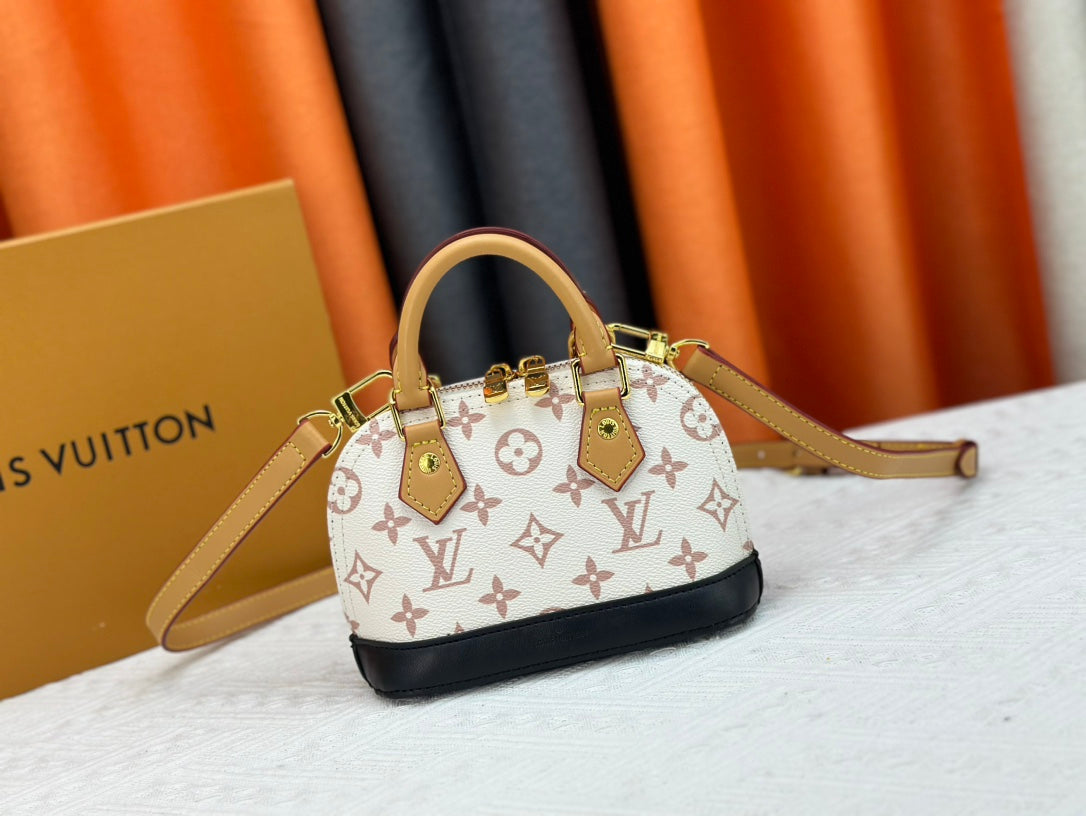 155XE20BDE Stylish leather bag