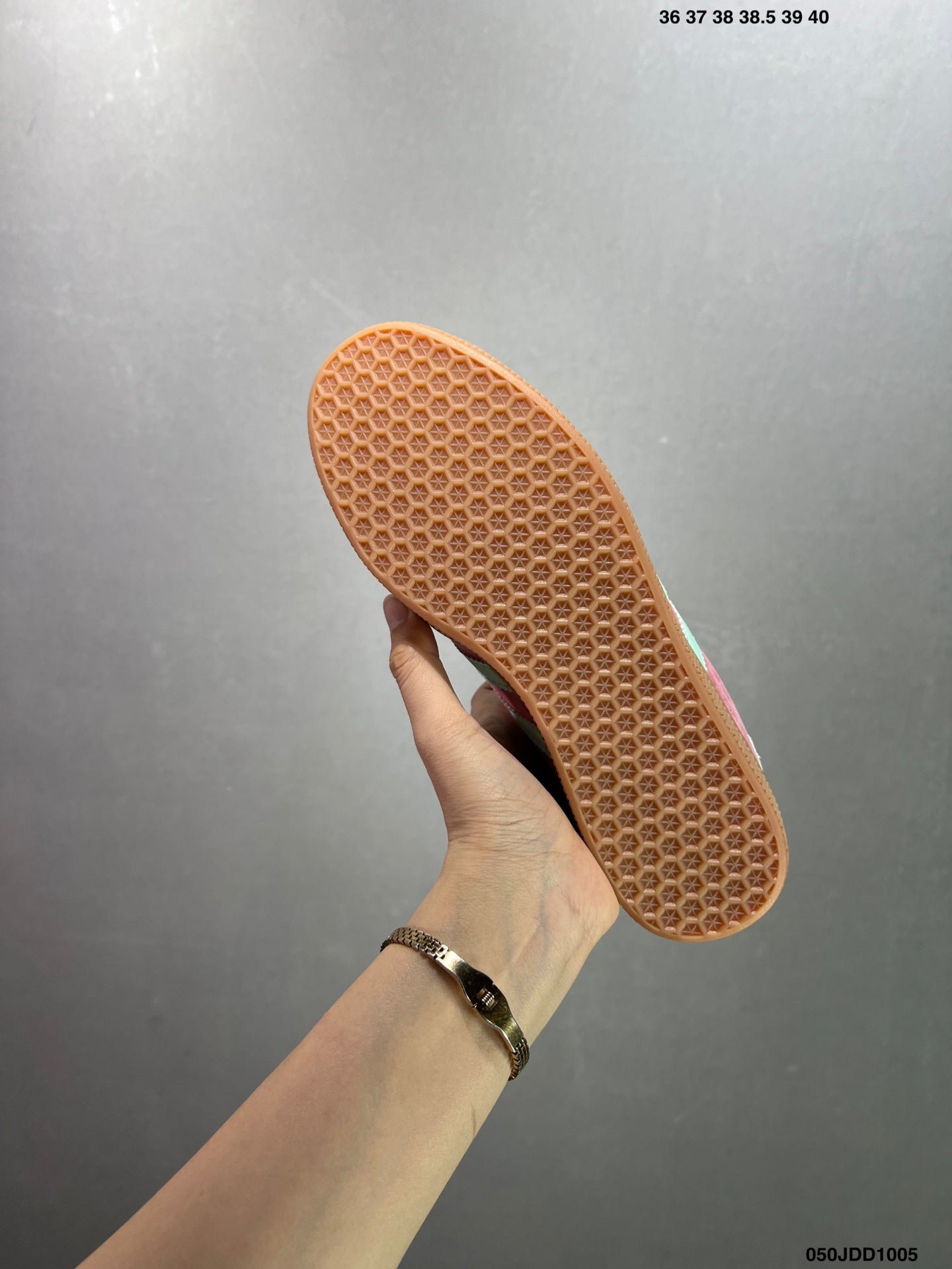 435ZA22ZDE Stylish shoes