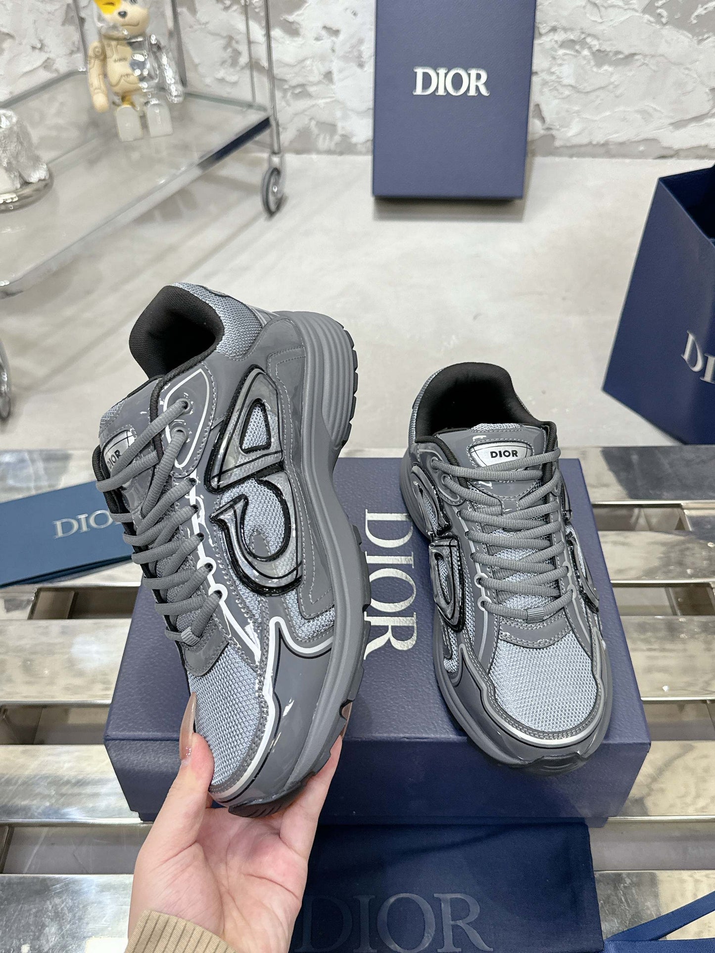 245RD2ZDE Stylish Sneakers