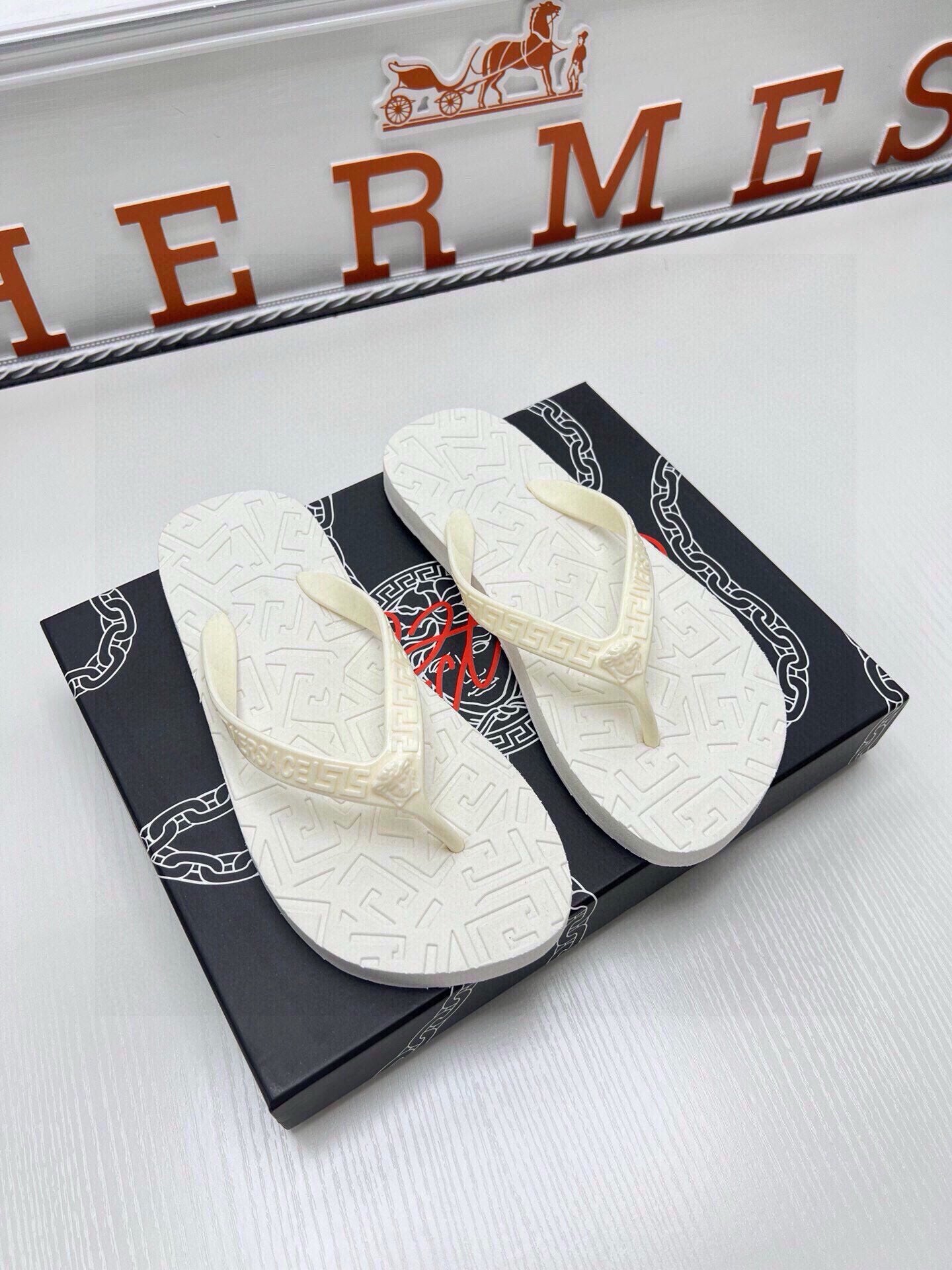 535ZV295ZDE Stylish Slippers