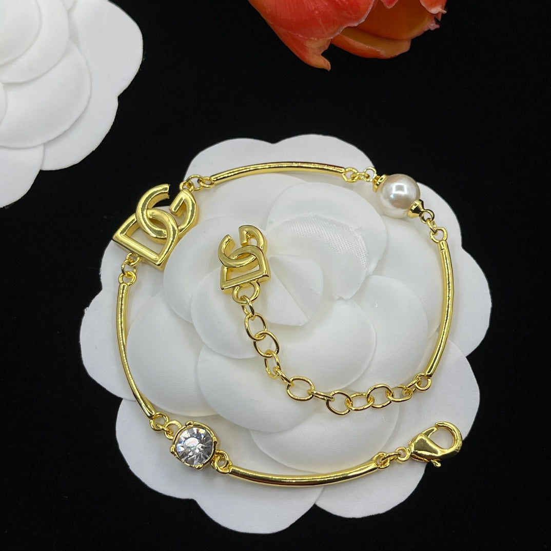 14A1045XDE Stylish Necklaces Bracelets