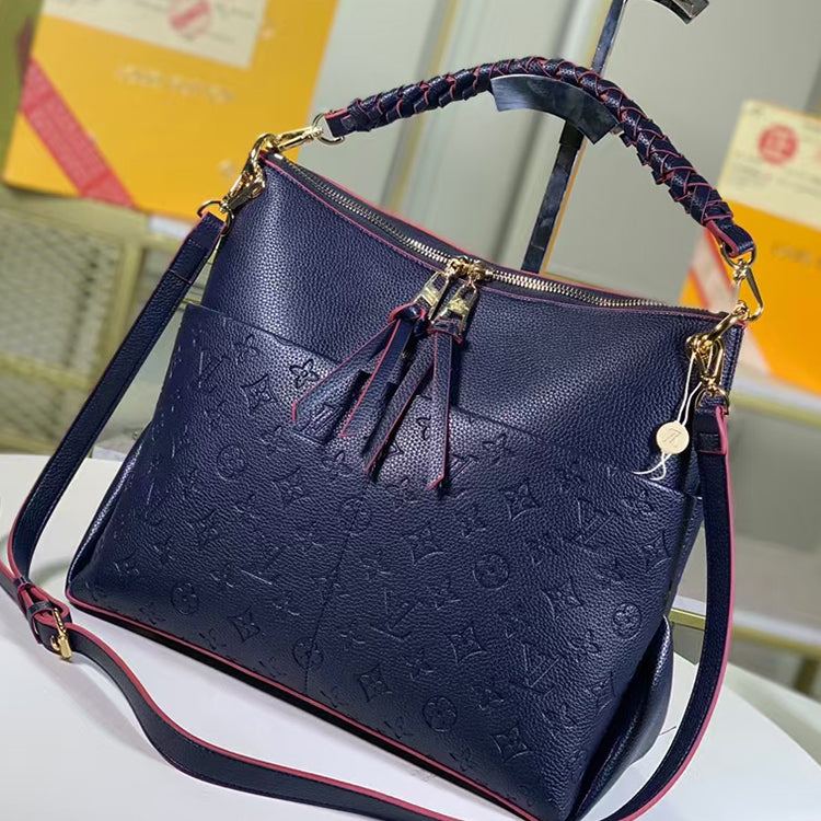 2E70BDE Stylish leather bag