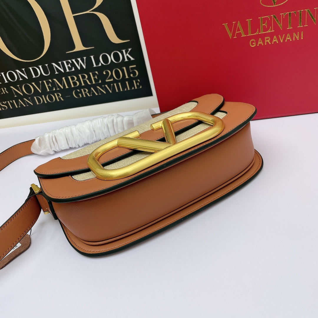 5A45BDE Stylish leather bag