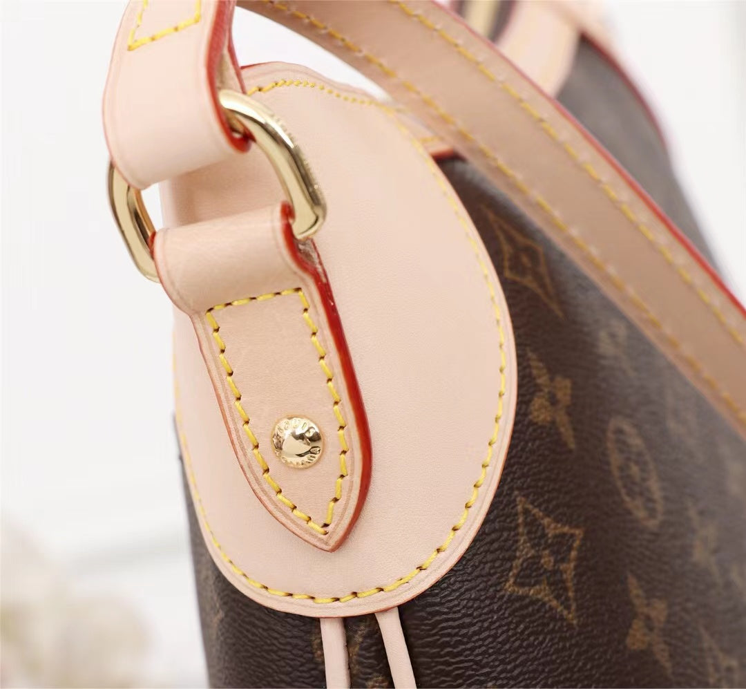 6E01BDE Stylish leather bag