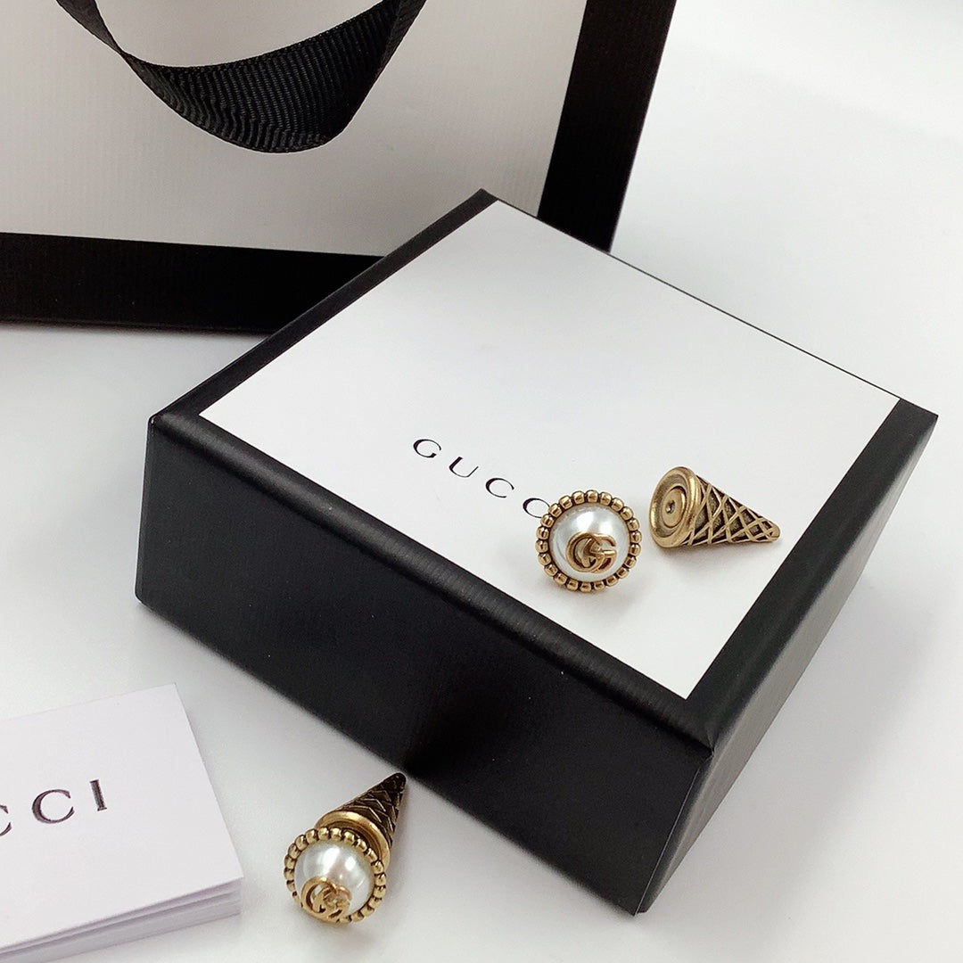 14B1030EDE Stylish Earrings