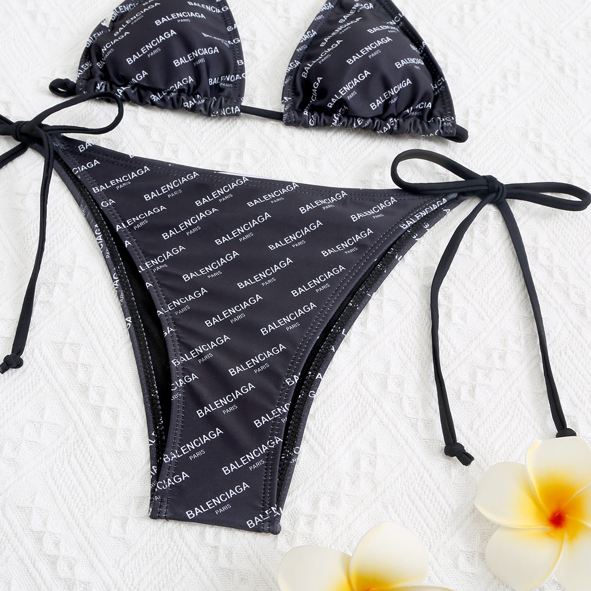 14J45YDE Stylish Bikini swimsuit