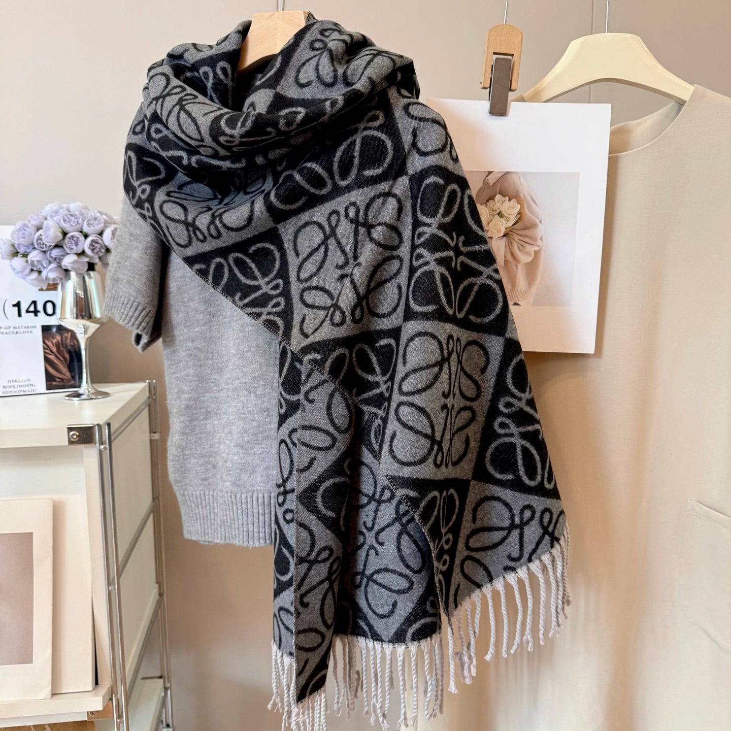 185ZA44WDE Stylish Winter Scarves