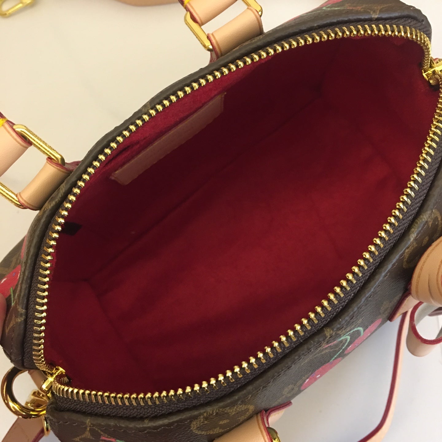 15RE28BDE Stylish bag